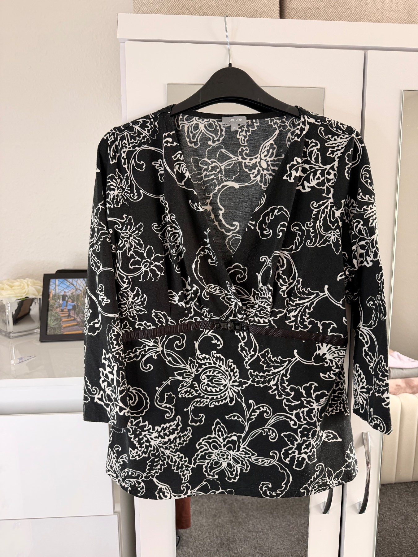 Per Una Y2K style black 3/4 sleeve top UK16