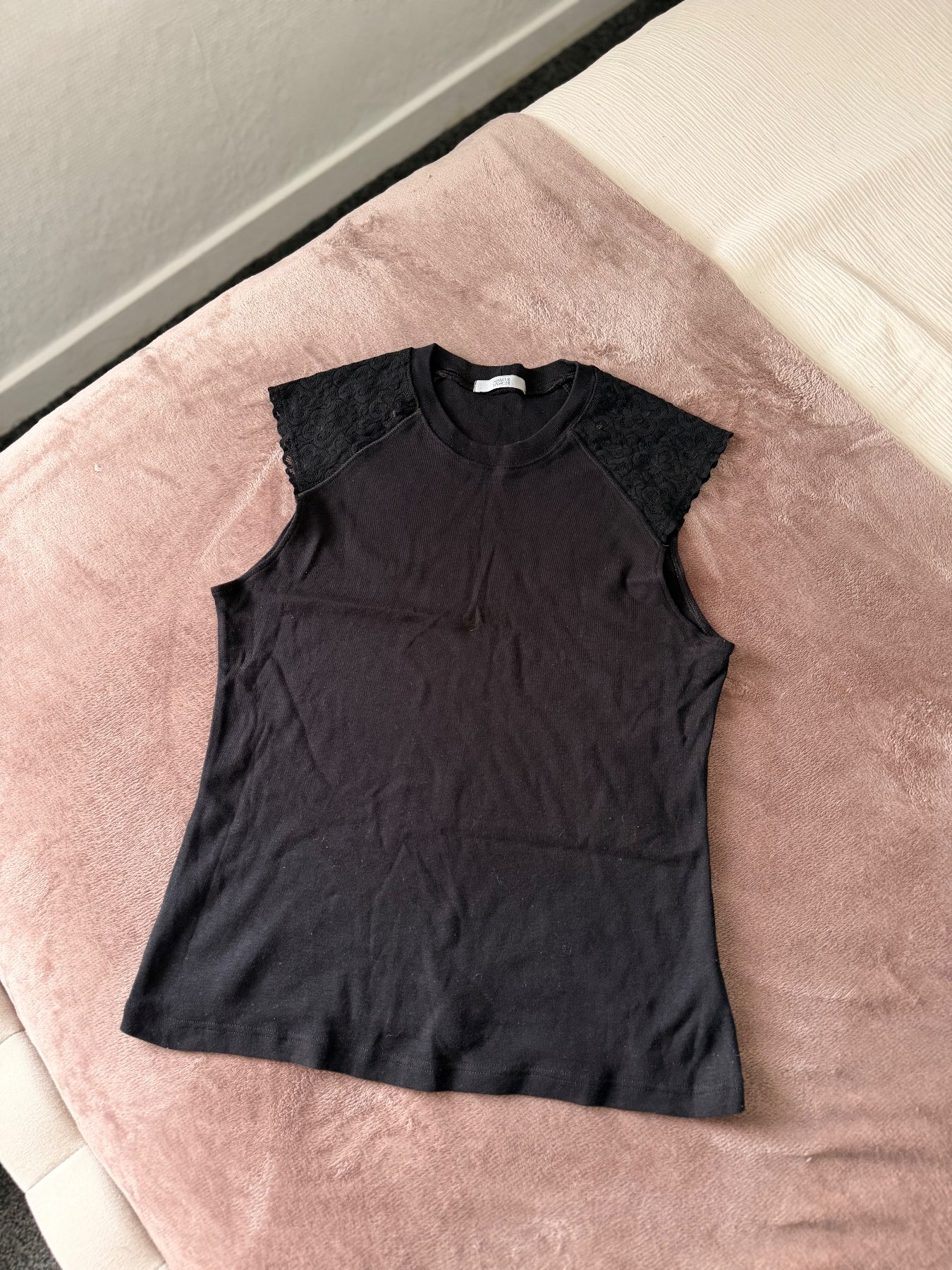 M&S black tank top UK16