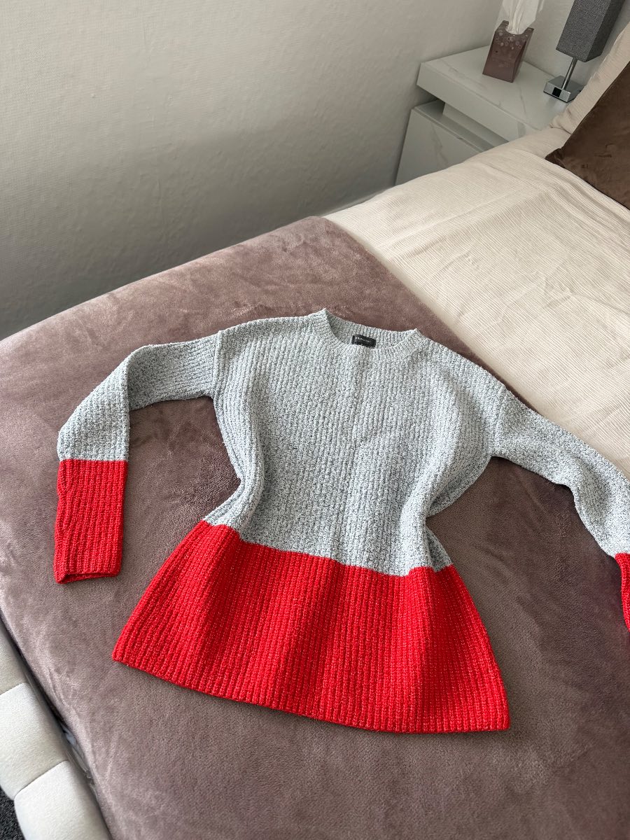 Primark grey red chunky jumper Size S