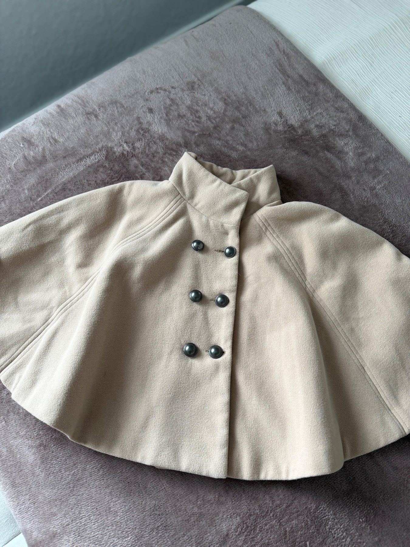 Matalan girl’s beige poncho coat Age 6