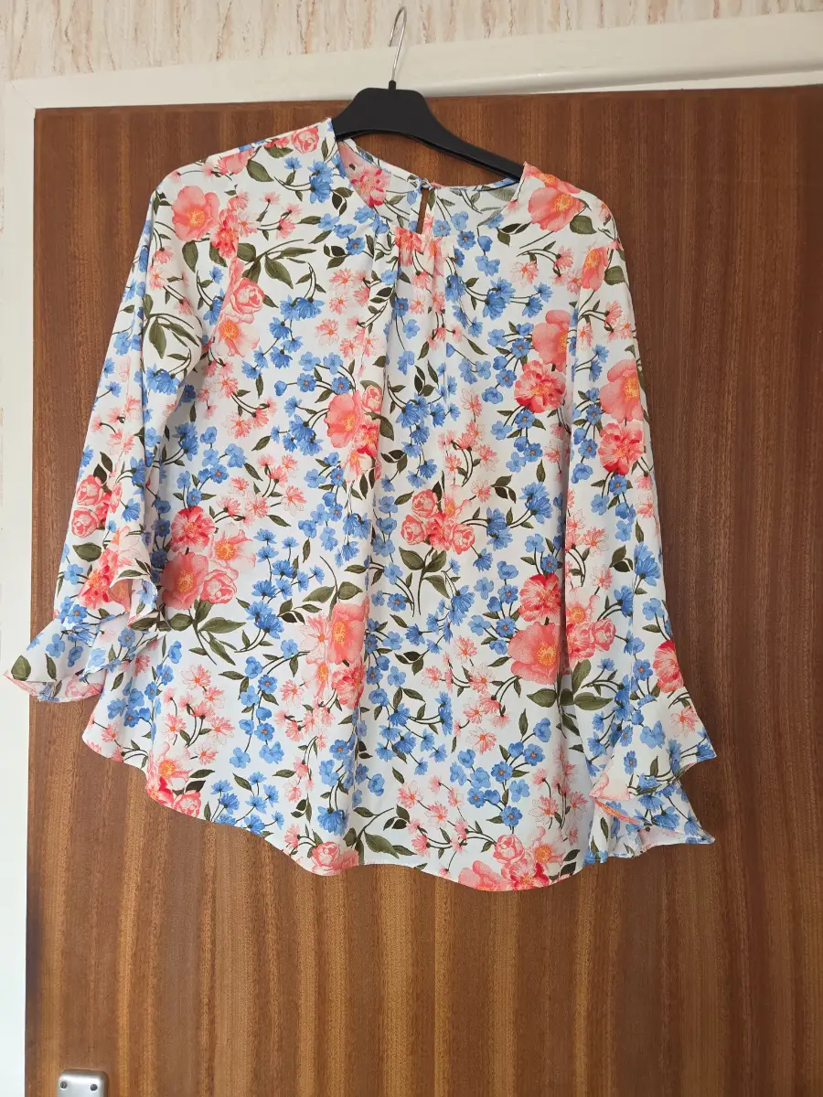 Waills  blouses