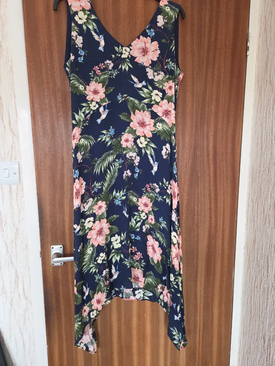 Waills  dress