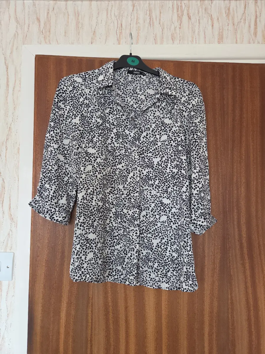 Oasis  blouses  size 8