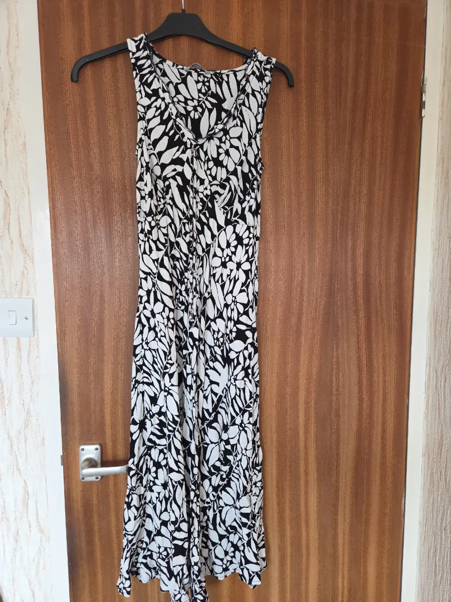 M&S dress size 10