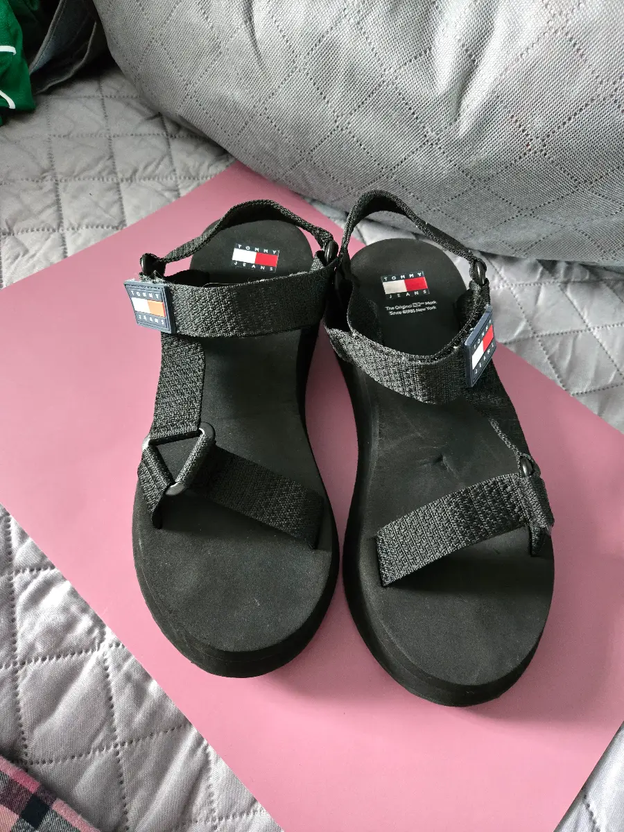Tommy hilfigier sandals