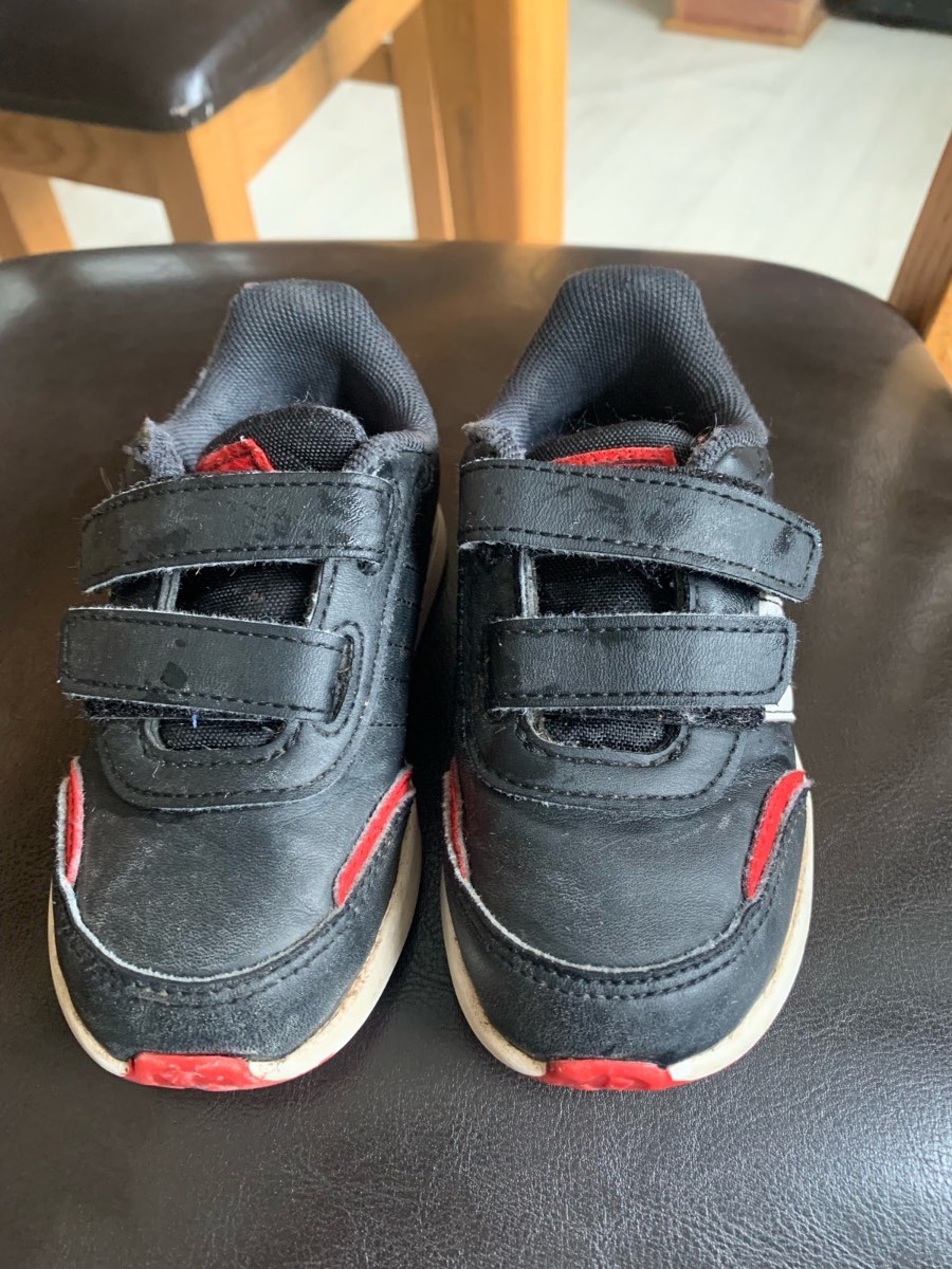 Adidas boys trainers size 7