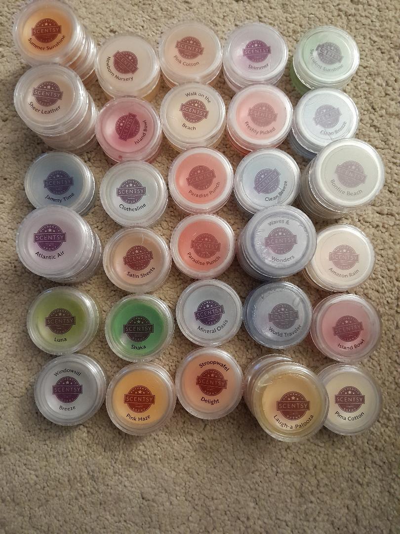 SCENTSY BUNDLE OF 35 'MIXED' SAMPLE/TESTER POTS - NEW & UNUSED