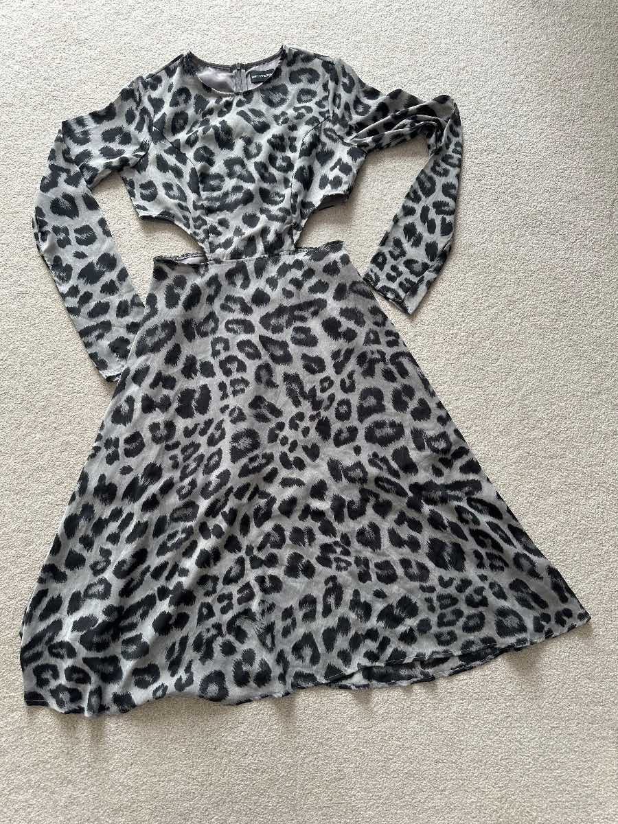 PrettyLittleThing Grey Leopard Print Cut-Out Midaxi Dress - Size UK 8
