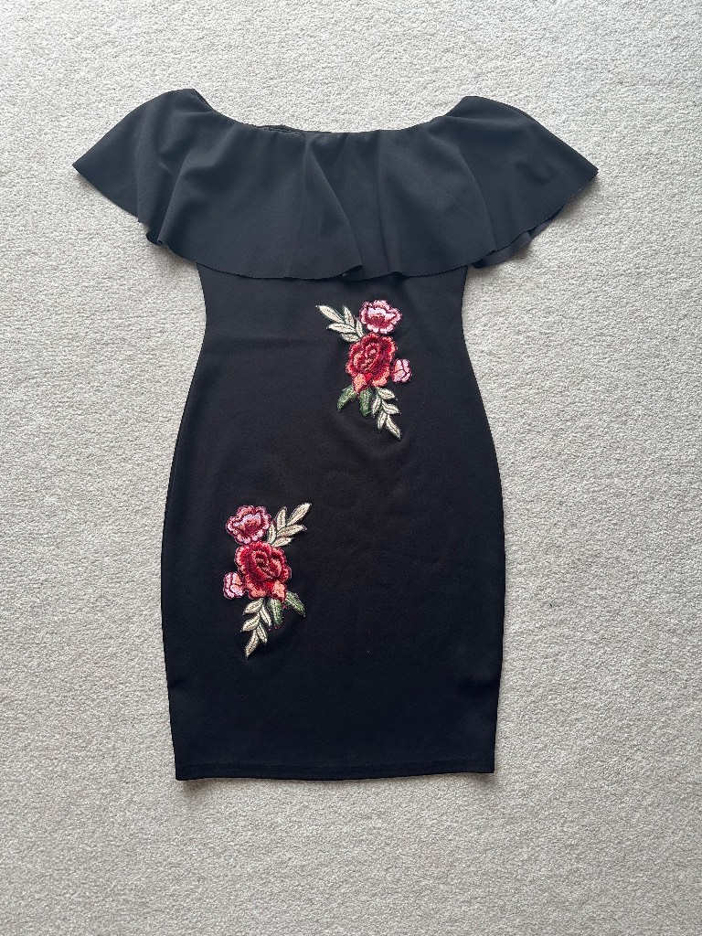 Blue Vanilla Black Off-The-Shoulder Embroidered Rose Bodycon Dress Size UK 8