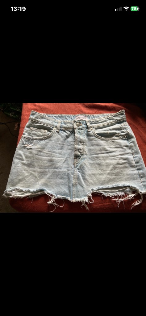 Zara denim skirt size medium