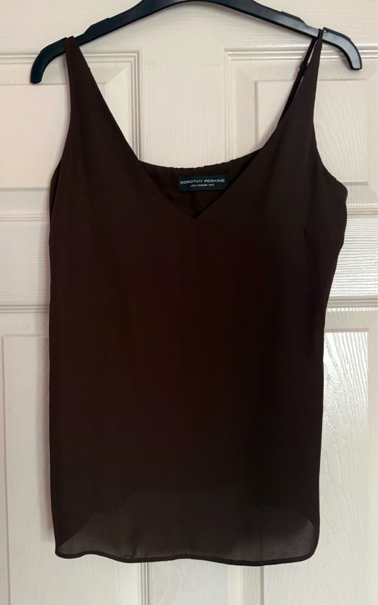 Dorothy Perkins size 8 brown vest top.