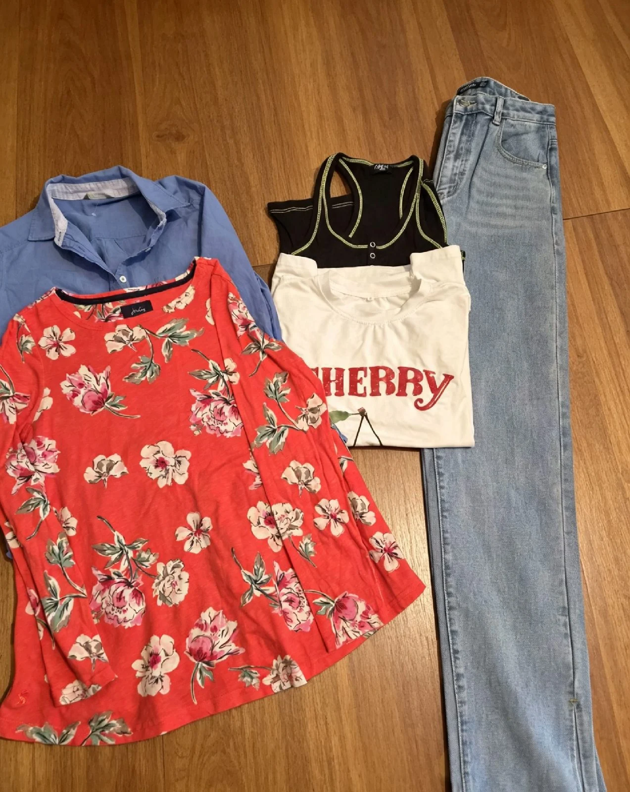 Women’s Bundle Size S / 10 — Joules Top, Blouse, Jeans, T-Shirt & Vest — Great Condition