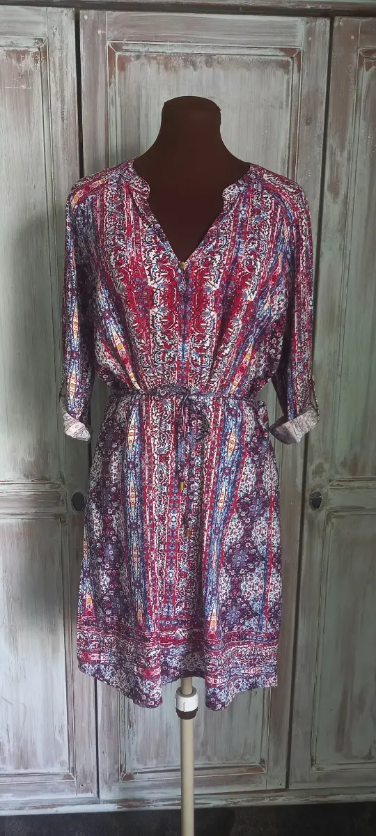 Encuentro v neck dress long sleeve vibrant print tie waist size 10