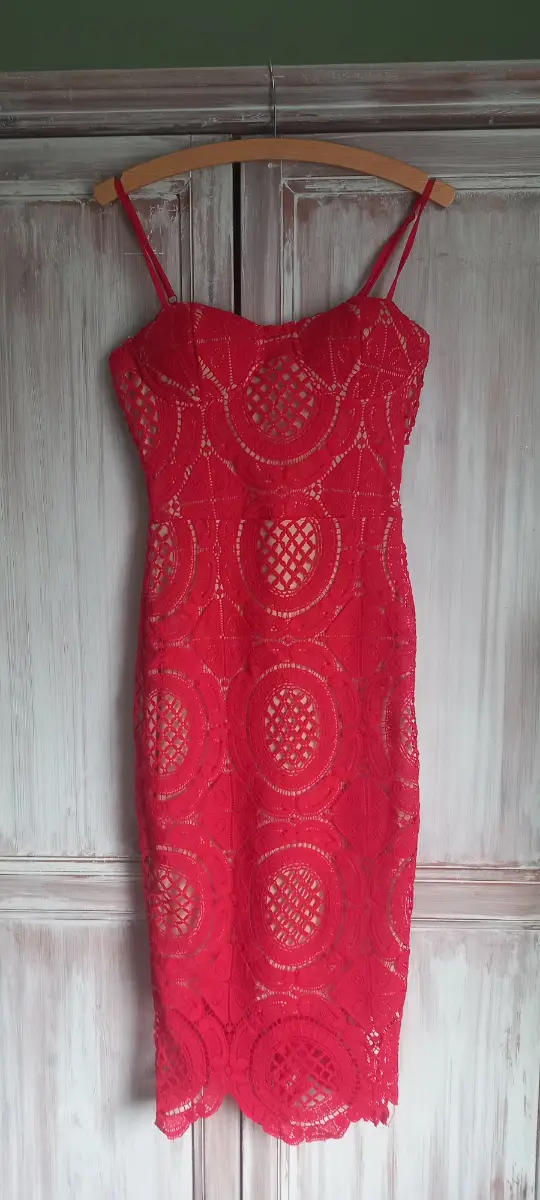 Pink Boutique Wiggle bodycon lace red midi dress size 8