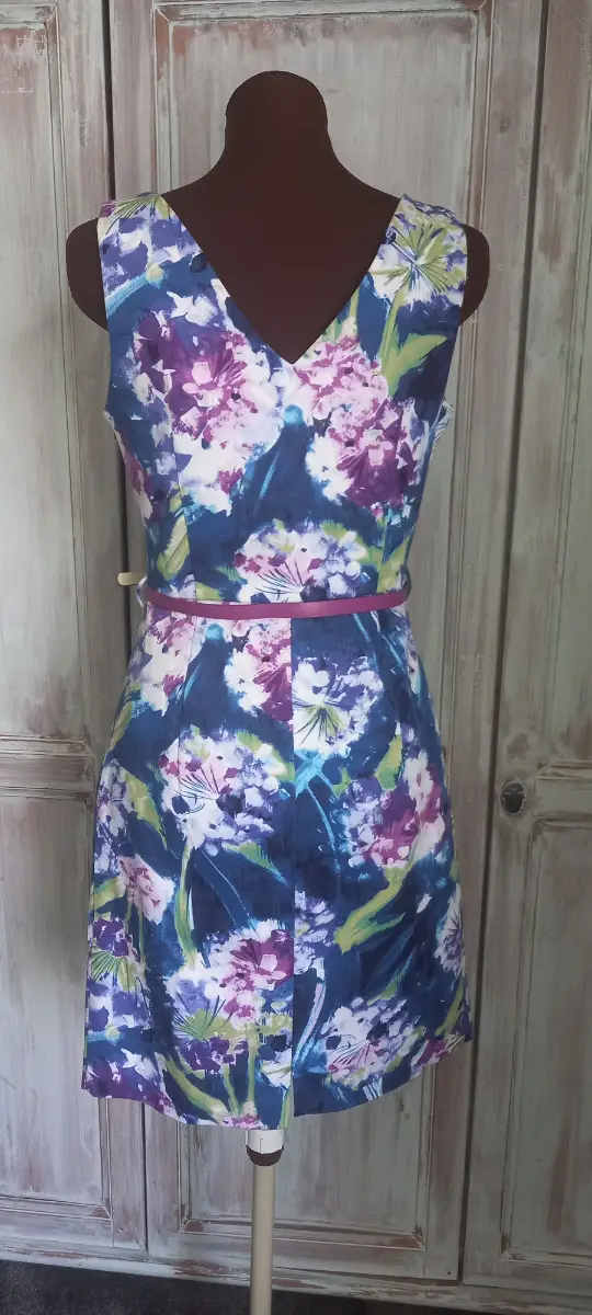 Be Beau fitted short dress sleeveless vibrant print with belt cotton size 12
