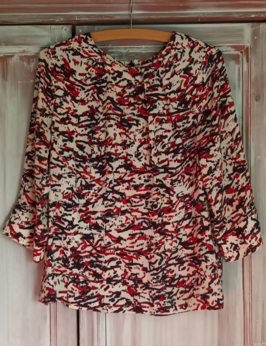 Kin Danish brand abstract long sleeve blouse red and blue size 10