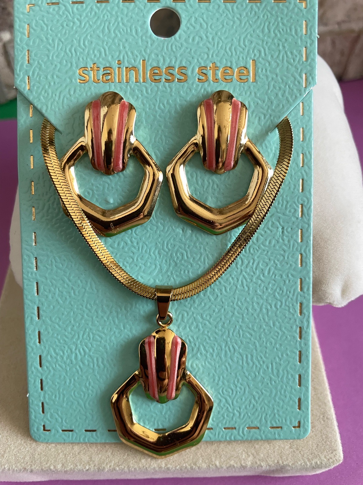 Earrings necklace set