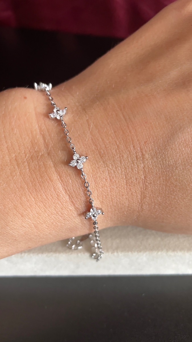 Tarnish free adjustable bracelet