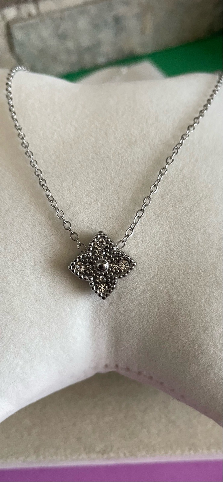 New flower pendant necklace non tarnish