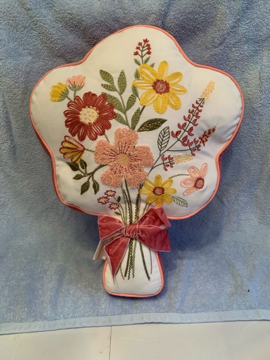 Flower cushion.