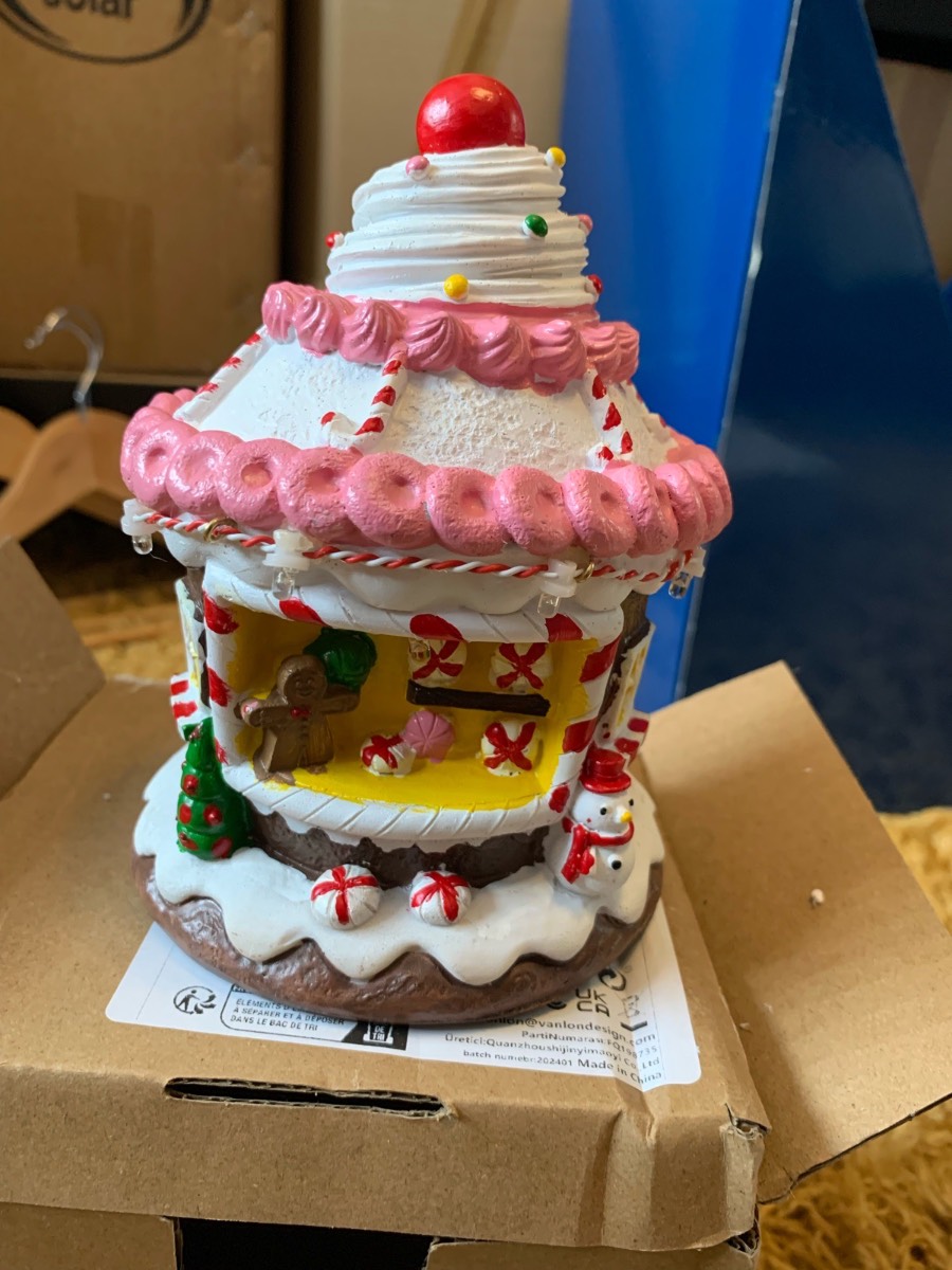 Christmas gingerbread cupcake