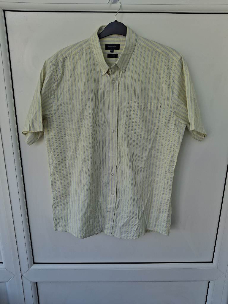 Taylor & Wright Men's Size L Stripe Shirt ME14