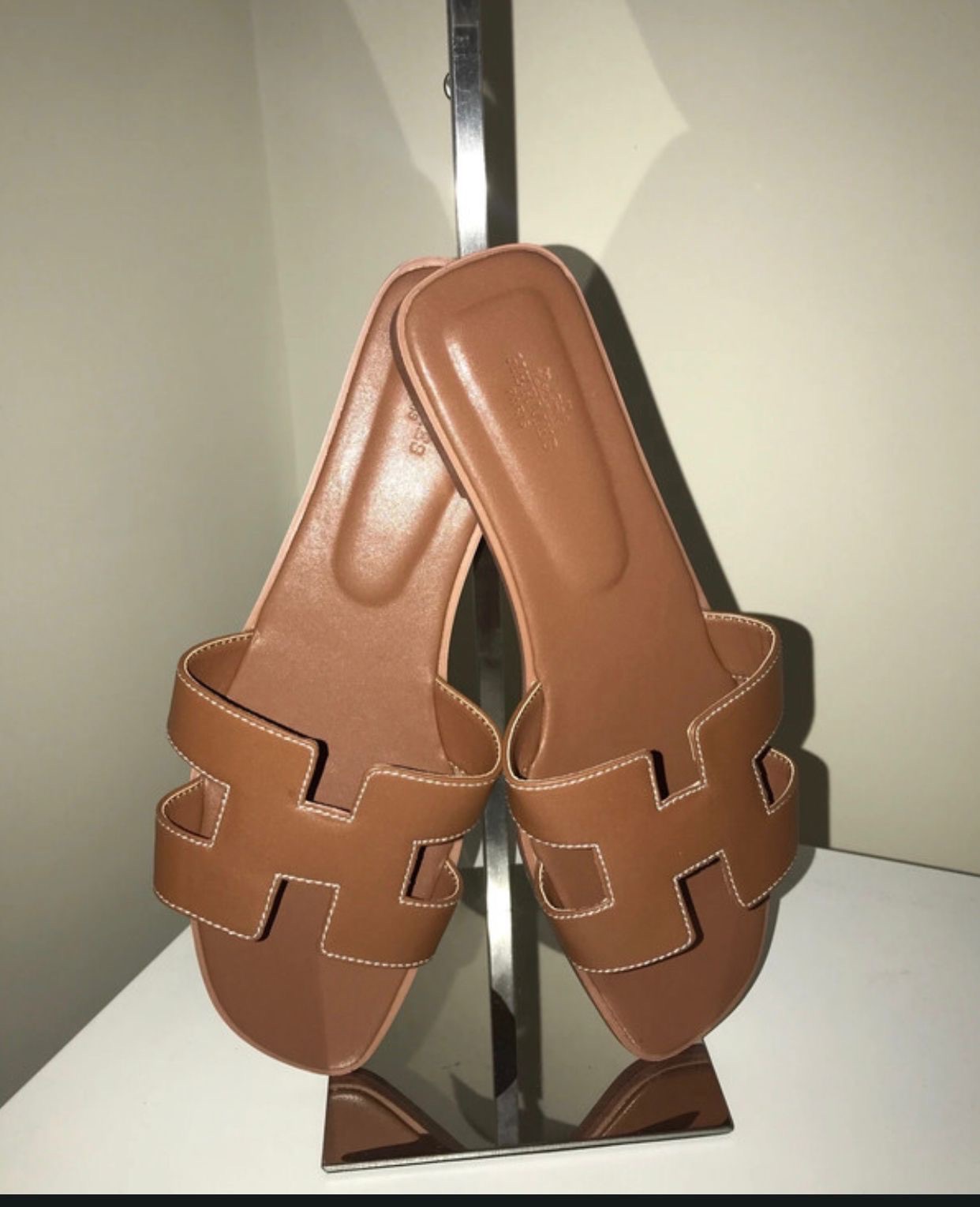 H - cut sandal Brown