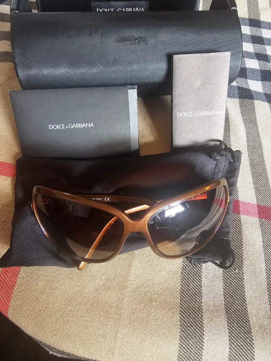 D&G sunglasses with case