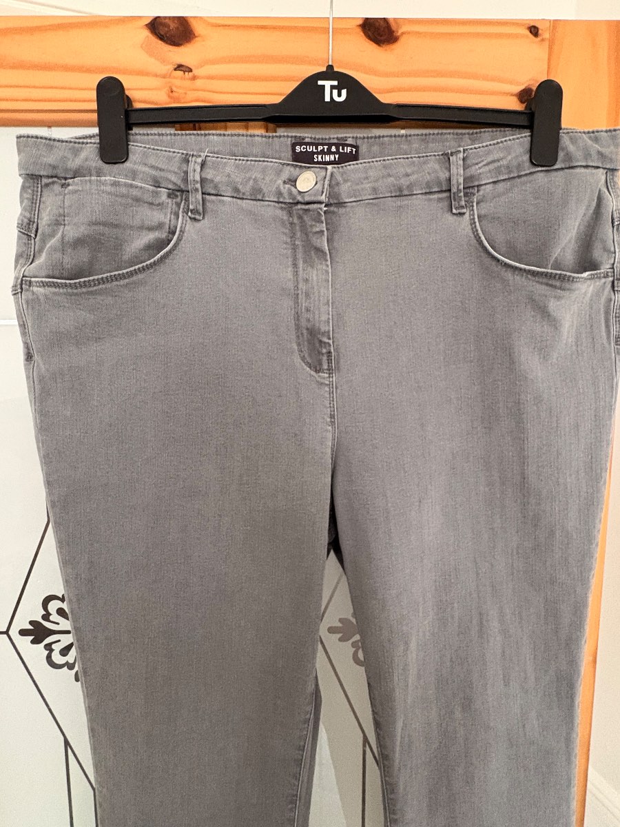 M&S Grey Sculpt & Lift Skinny Long Jeans 24