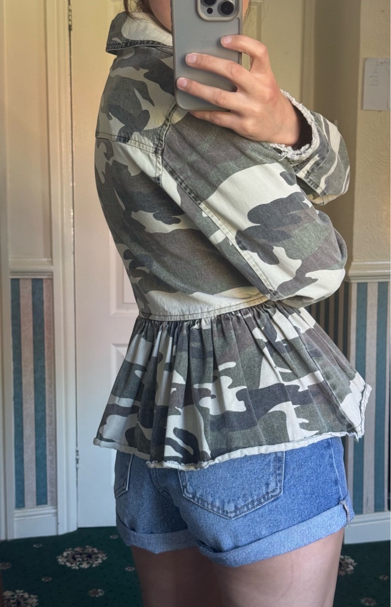 Missguided Camouflage jacket size 8