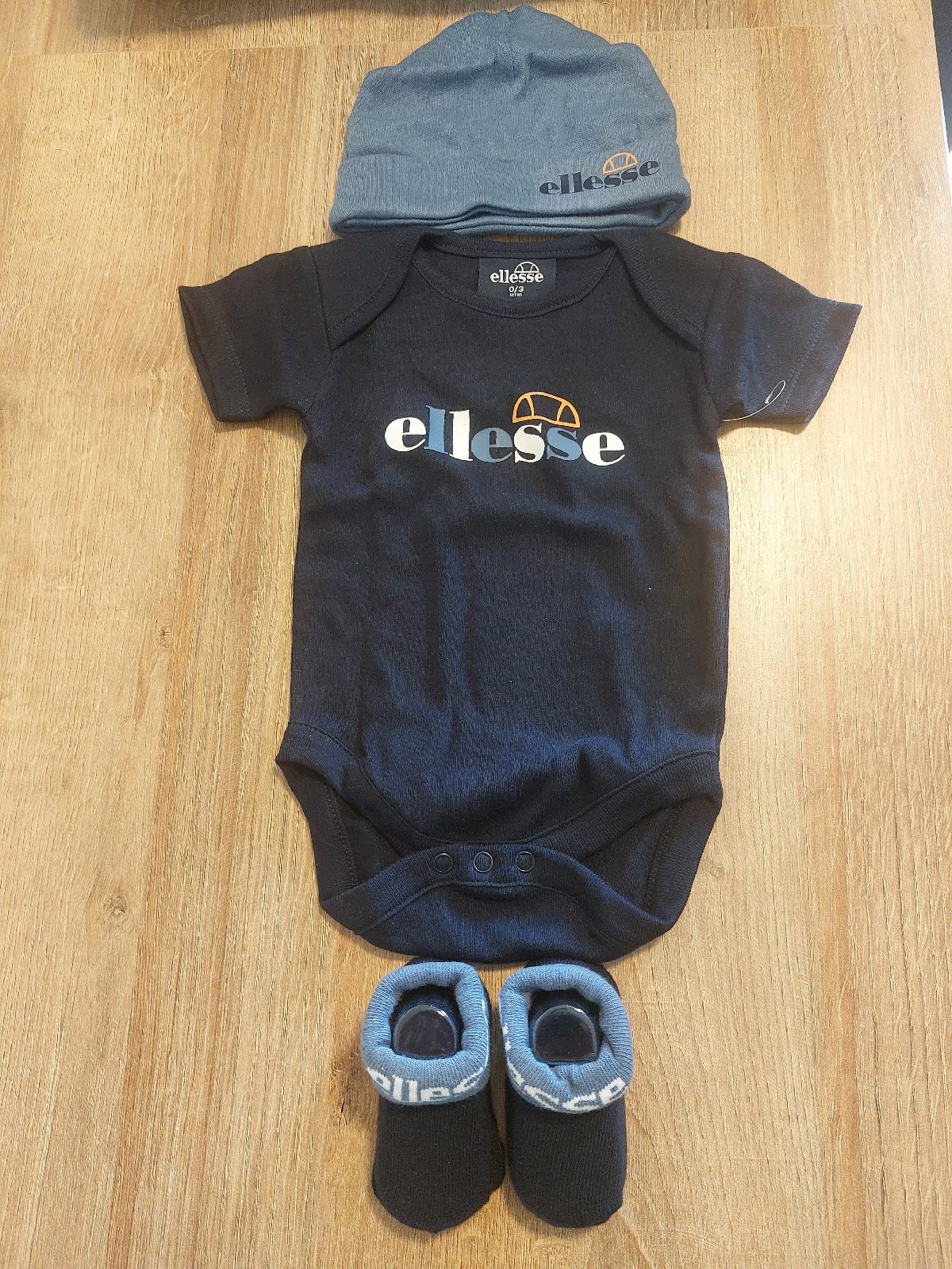 Ellesse newborn set