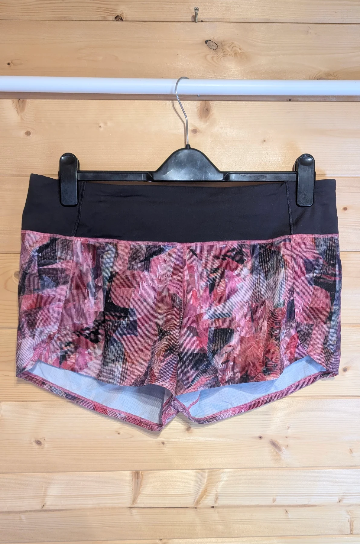 Lululemon Pace Rival Shorts Pink Geometric Abstract Pattern - US 10 / UK 14