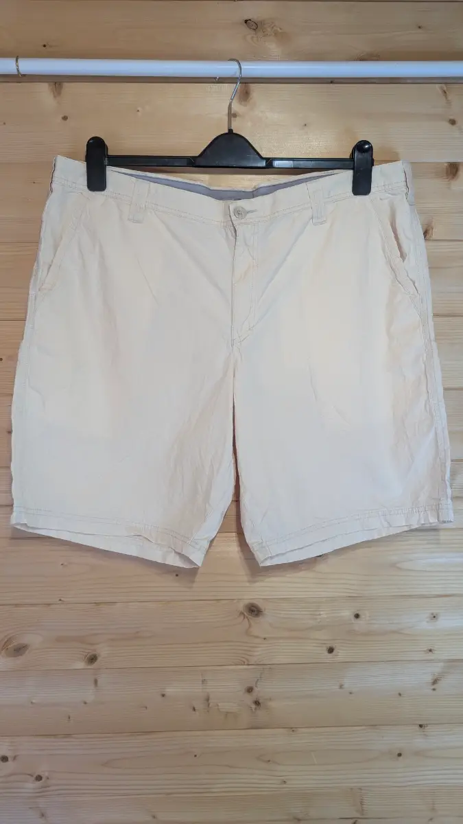 Columbia Men’s Beige Chino Cargo Shorts W40 L10 40 Waist 10 Inseam Cotton