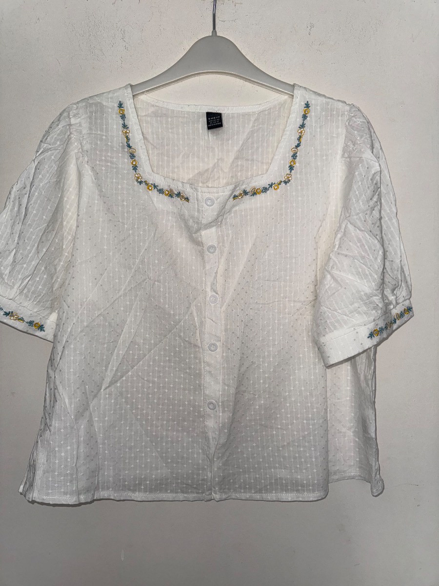 Woman’s shirt