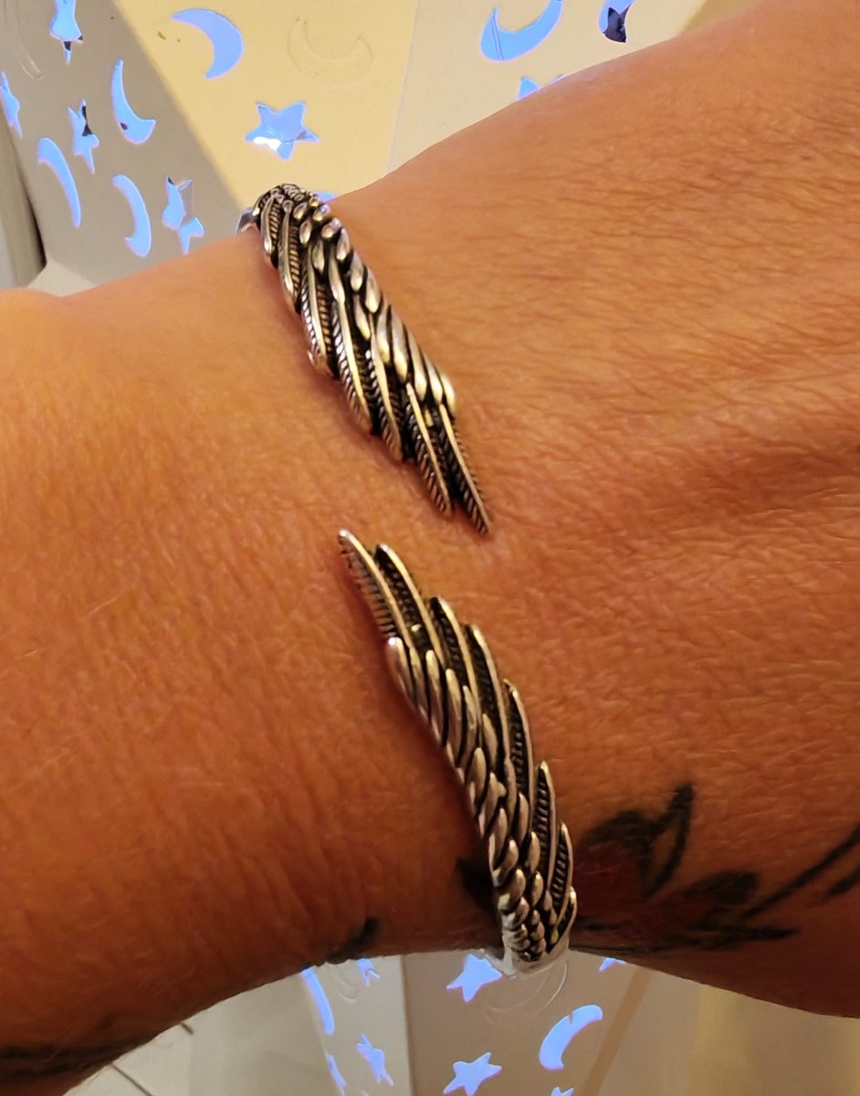 Silver Angel Wings bracelet/bangle