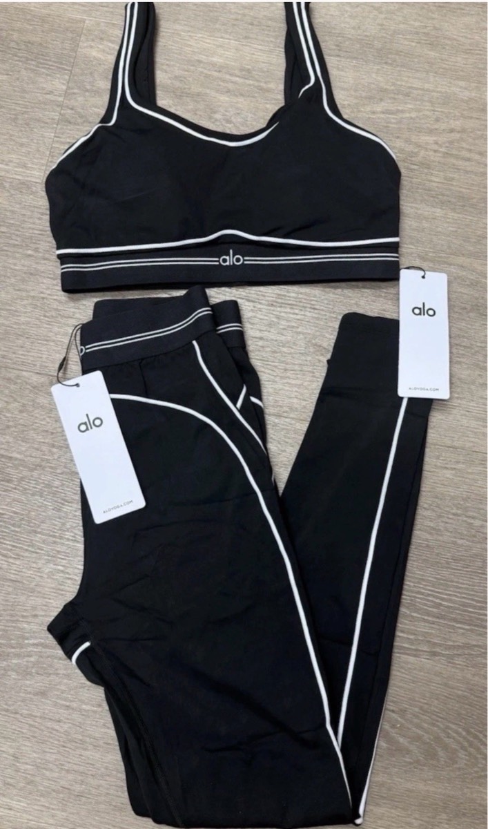Alo yoga set size small