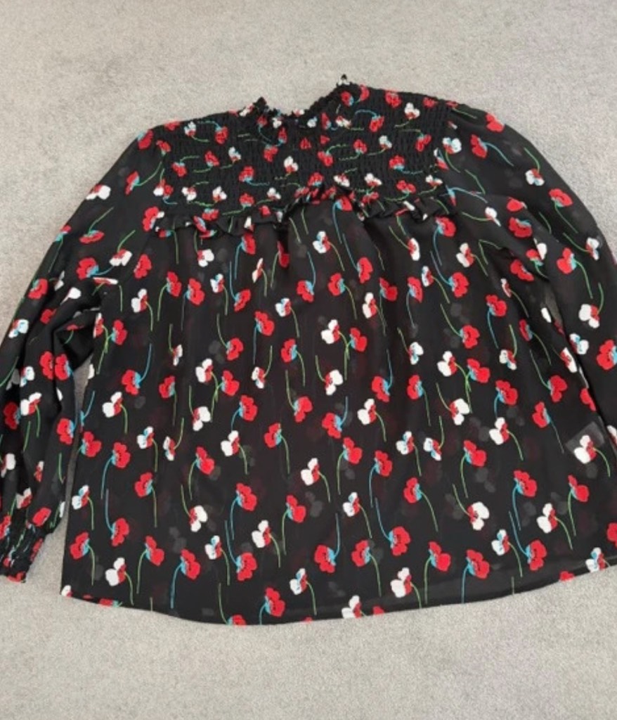 Papaya poppy print top, size 16. Smart, lightweight, special occasions