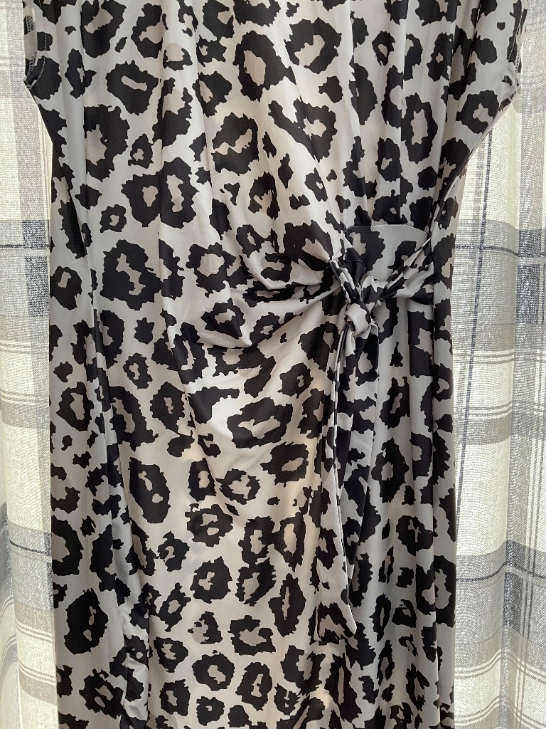 BNWOT animal print dress, size XL (16-18). Slinky, parties, holidays, summer