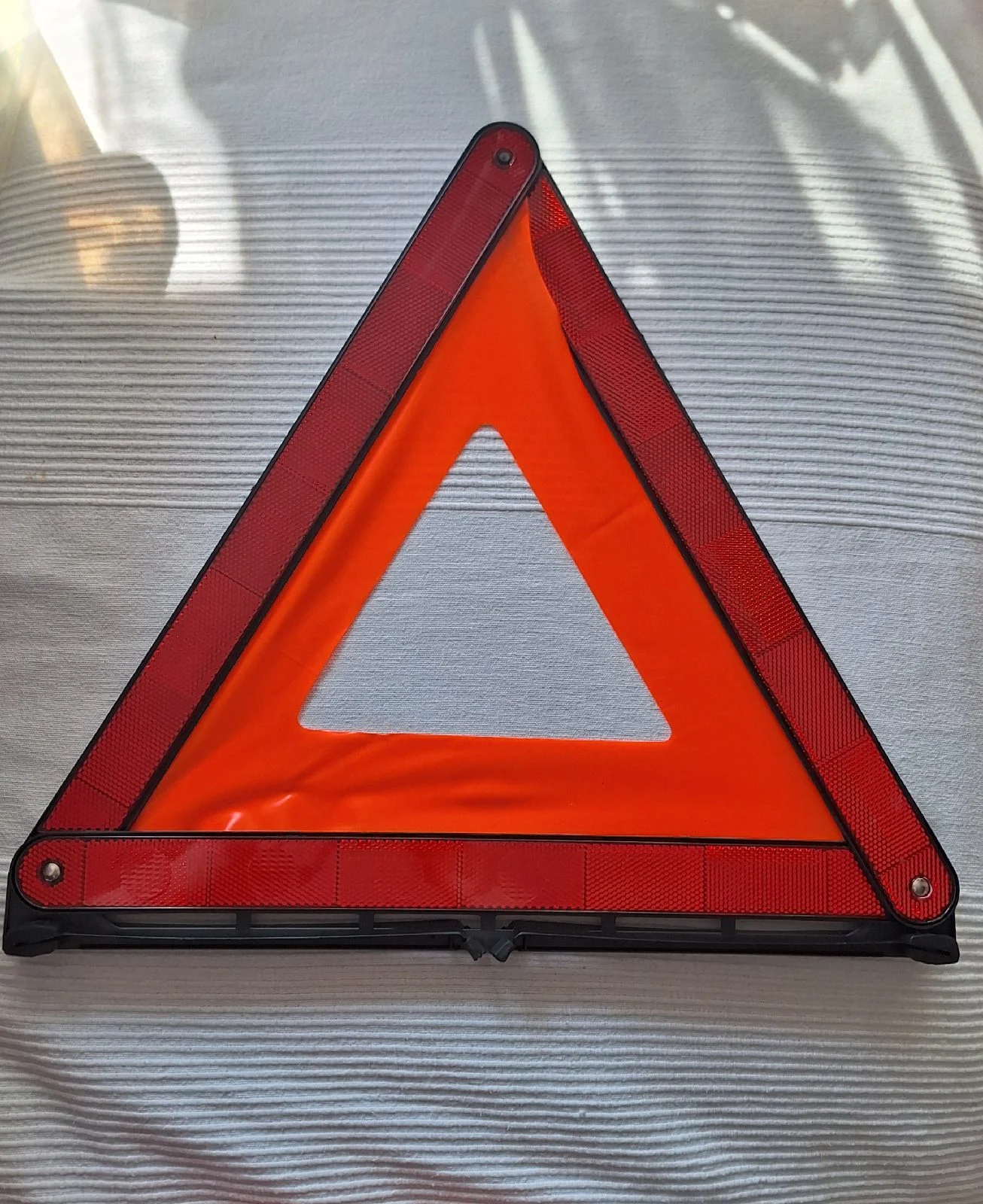 Car Breakdown Warning Triangle Reflective Folding Hazard Sign with Red Case