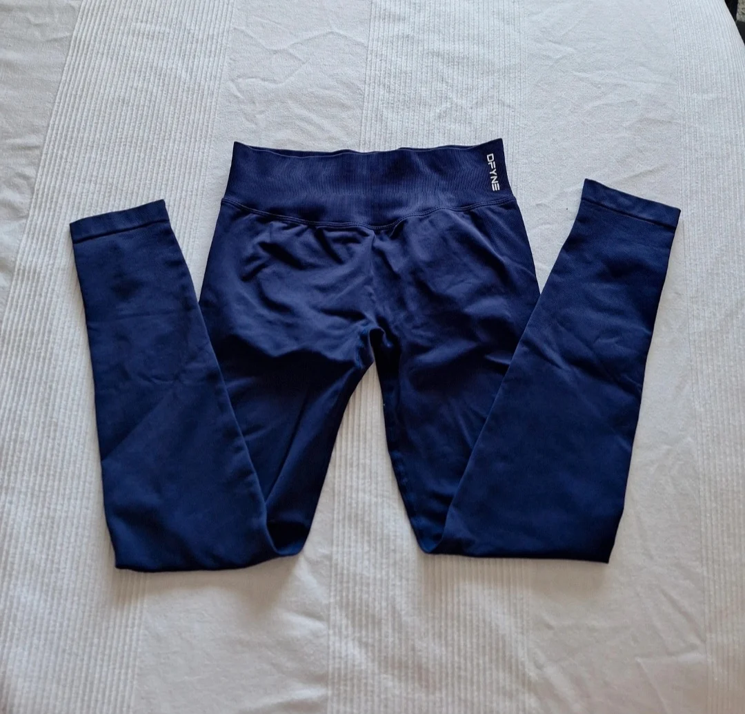 DFYNE Impact Seamless Leggings Dark Navy Blue Scrunch Bum High Waist Gym Size Medium NWOT #S58
