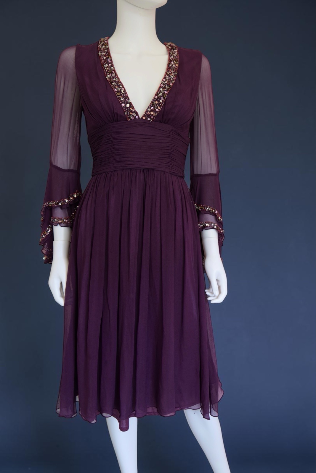 Vintage whimsical boho bell sleeve size 8 purple dress