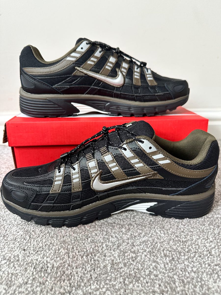 Nike P-6000 Black/Metallic-silver/Dark hazel size 10