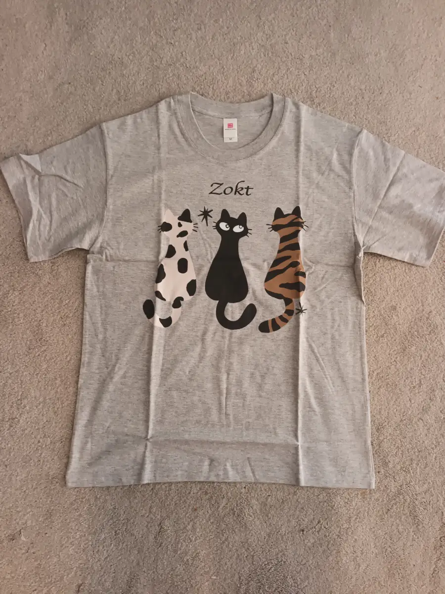 Graphic Cat Printed T-shirt