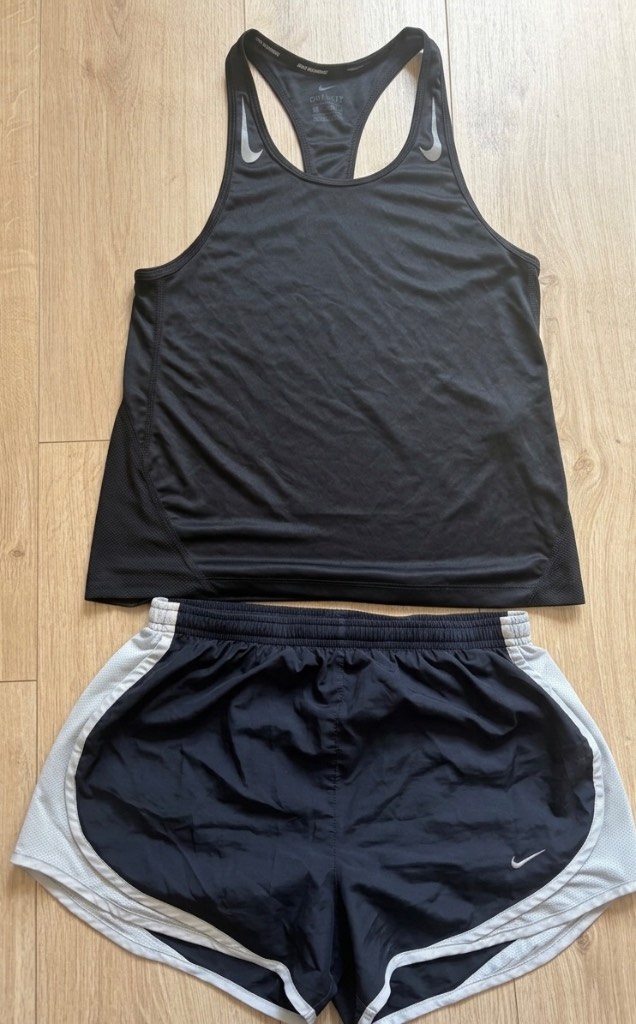 Women’s gym/running set