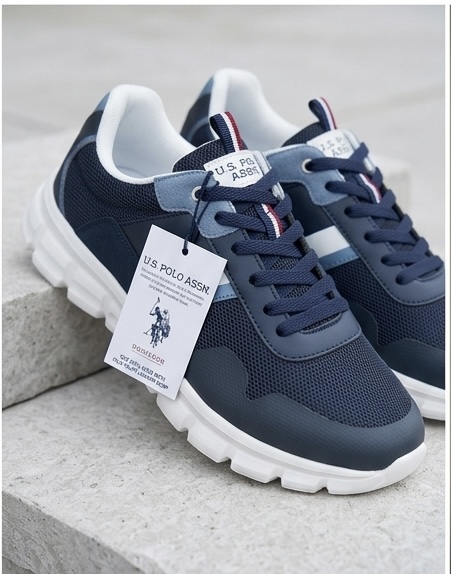 brand new in the box men’s polo trainers