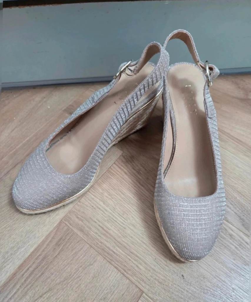 lipsy wedged sandals