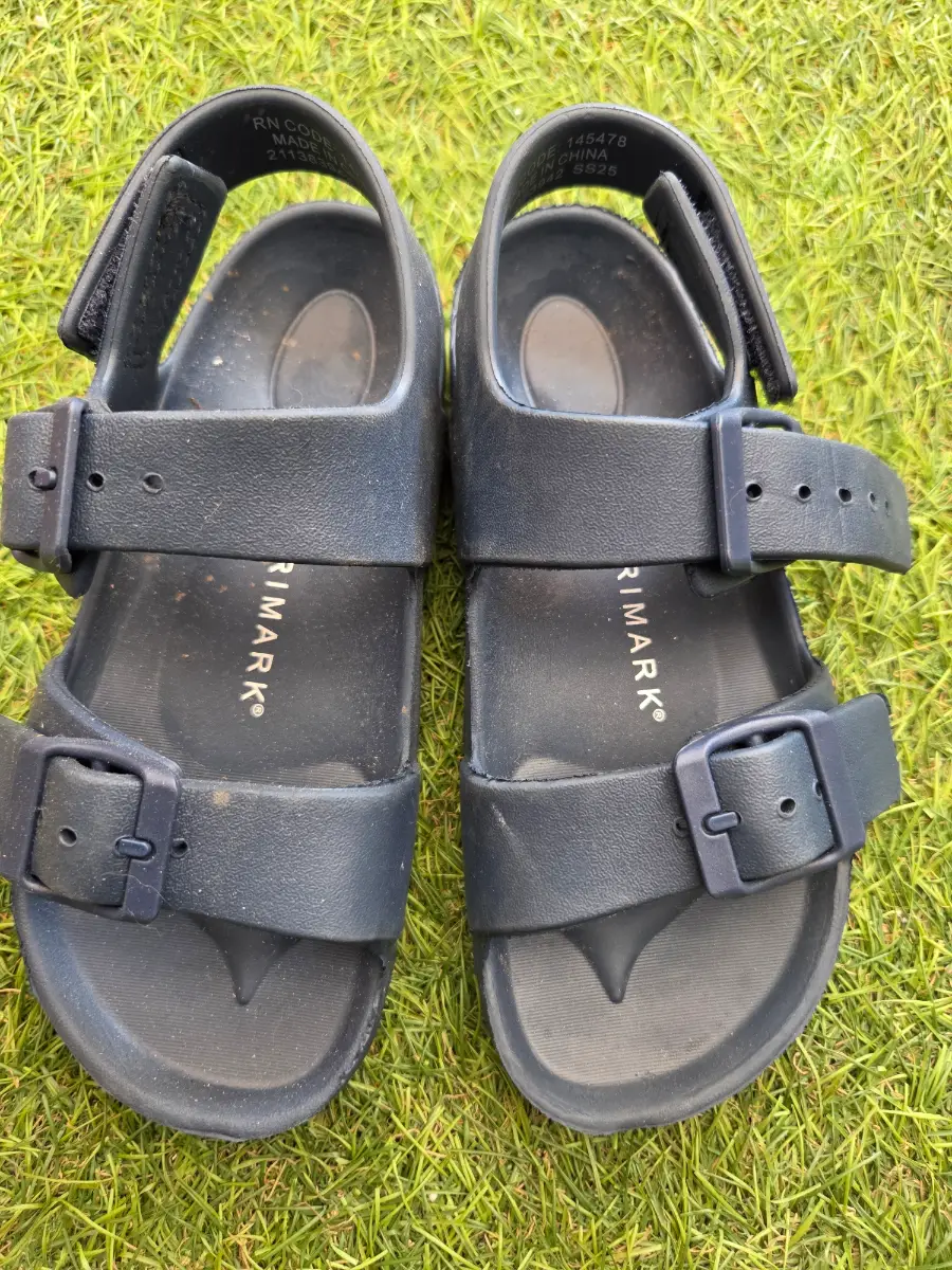 Boys sandals
