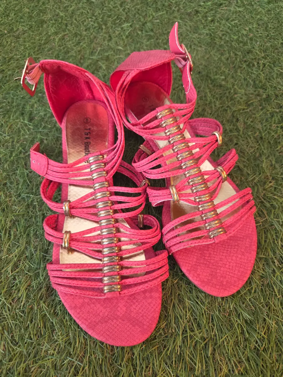 Wedged sandals