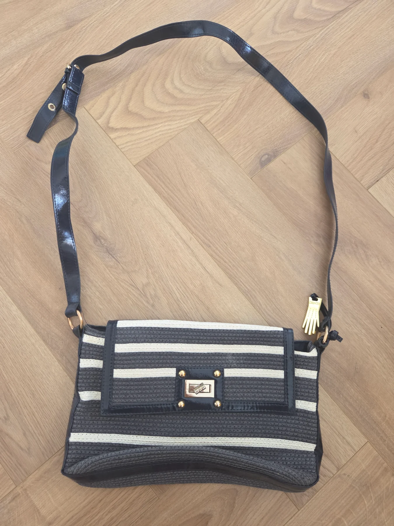 Dents Shoulder bag