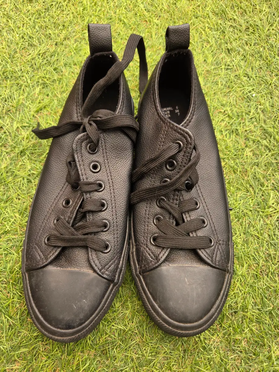 Black shoes